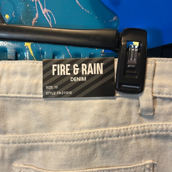 Fire & Rain Denim. NWT High Rise Ankle. NWT10 - Picture 6 of 14
